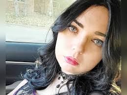 Rose Jones's Instagram, Twitter & Facebook