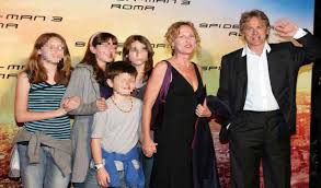 View all giulio scarpati tv. Nora Venturini Moglie Giulio Scarpati Colpiti Da Un Dramma