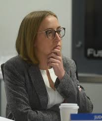 BUSINESS & ECONOMICS REVIEW