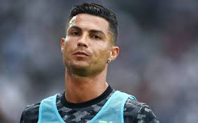 Там він здобув свій перший «золотий м'яч», виграв першу лігу чемпіонів. Pbqmpsvgzyuhbm