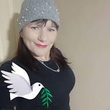 My mother Eileen Lister (later Fisher) from Gillette Street, Hessle Road. I  am trying to trace living relatives of her brothers Peter, Terry, Harold,  John and Malcolm to allow the use of