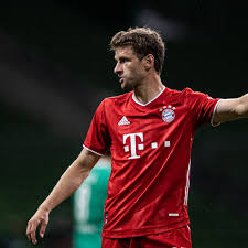 Robert lewandowski handed bayern the lead from the penalty spot to score his 40th goal this campaign and equal gerd müller's historic record from the 1971/72 season. Bayern Munich 3 1 Sc Freiburg Initial Reactions And Observations Bavarian Football Works