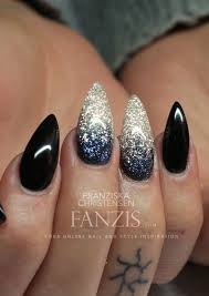 Glitter Black And Blue Ombre Nails The Shape Isnt For Me But I Like The Colors Winter Nails Http Amzn To 2idawtq Trendy Nails Cute Nails Silver Nails