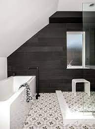 E badezimmer schwarz weiss dekorieren weis fliesen badezimmer. Badezimmer Ideen In Schwarz Weiss 45 Inspirierende Beispiele Schone Bader Badezimmer Fliesen Schwarze Wande