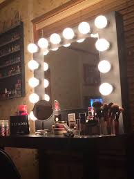 How To Make A Makeup Mirror With Light Bulbs Saubhaya Makeup