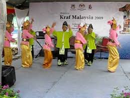 Only in malaysia tv 42.959 views3 year ago. Igal Igal Bajau Dance Youtube