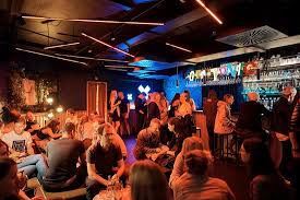 This species is a widespread summer migrant to europe and asia, and winters in africa. Zum Kuckuck Bern Restaurant Reviews Photos Phone Number Tripadvisor