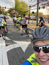 Excuse the dirty ass floor at my work but I'm low key pumped to ride  tonight BOR Dazaeie Dosnoventa LEMGNOLO ENOLO
