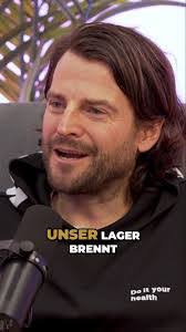 Robin Lausch's Instagram, Twitter & Facebook