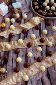 Chocolats Maison Fourres Au Caramel Craquant Rock The Bretzel Recette Chocolat Maison Chocolat Alimentation