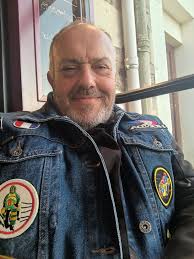 Cc de la France et bisous aux Américains et Américaines amicalement J Luc  ✌️🏍️😉👍