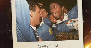 Fue fundado el 13 de diciembre de 1955 en el distrito del rímac por el ingeniero ricardo bentín mujica y. Conmebol Recordo El Triunfo De Cristal Sobre Racing En La Semi De La Libertadores 97 Ovacion Corporacion Deportiva