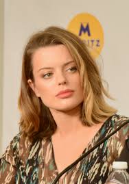 Videos de chicas desnudas en OnlyFans: imágenes que provocan la deseo