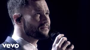 Dancing on my own is a song by swedish singer robyn, released on 20 april 2010 as the lead single from her fifth studio album, body talk pt. Calum Scott Dancing On My Own Live From The Brits Nominations Show 2017 Youtube
