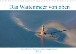 Das wattenmeer der nordsee ist eine im wirkungsbereich der gezeiten liegende, etwa 9000 km² große, 450 km lange und bis zu 40 km breite landschaft zwischen skallingen, dänemark, im nordosten und den helder, niederlande, im südwesten.den bei niedrigwasser freiliegenden grund der nordsee bezeichnet man als watt.es ist das größte wattenmeer der welt. Das Wattenmeer Von Oben Calvendo
