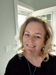 Is anyone able to get rid of my tan lines please? 🫣 thank you in advance x 