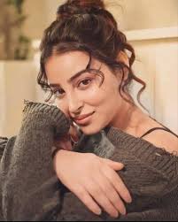 Honest Question, Which Female Characters "Ara~Ara~" you like????