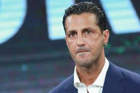 Fabrizio corona nuovo taglio di capelli e nuova tv di gossip sul … un nuovo taglio di capelli per il corona nazionale. Fabrizio Corona Altro Colpo Mortale La Sua Lussuosa Casa Finira Alla Guardia Di Finanza Libero Quotidiano