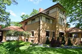 A wedding gift from furbeck's father, the house was the second residence wright designed for the furbeck family. Luxurious Historic Landmark 1897 Frank Lloyd Wright Home Near Chicago Oak Park Etats Unis Homeexchange