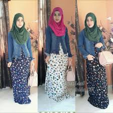 Tak hanya levi's yang hadir dengan model otentik dan kekinian, produsen jaket jeans lain pun ikut meramaikan pasar busana dengan menawarkan jaket denim. Combo Promo Jeans Jacket Hijabs Shawl Dress Women S Fashion Clothes On Carousell