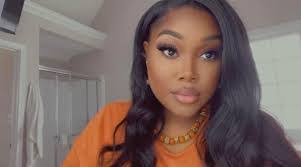 Alexandria Singleton's Instagram, Twitter & Facebook