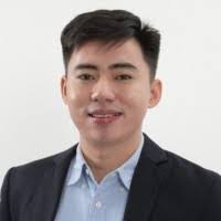 Lloyd Manuel's Instagram, Twitter & Facebook