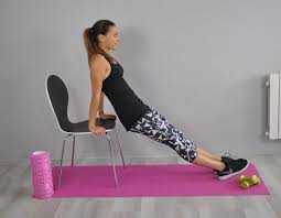 Exercices A Faire A La Maison Avec Une Chaise Newsmag Exercice Sport Exercices A Faire A La Maison Exercice