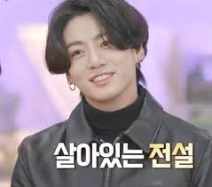 Iu ist nur jungkook's ideal type/celebrity crush. Fans Stunned By Bts Jungkook For Casually Singing Iu S You And I In Its Original Key Allkpop