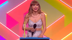 There were standout looks from some of today's biggest stars, including taylor swift, harry styles, dua lipa and several others. Taylor Swift Gives Joe Alwyn A Sweet Shout Out During Historic Global Icon Award Speech At Brit Awards Entertainment Tonight