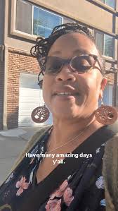 Daily GRATITUDE Prayer! 🙏🏾♥️, Grateful for this WEATHER! ☀️🖤, W/  @soniaraye 🤩, #dailydose #mindfulness #sunnydaze #goodweather