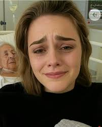 Please help me lift my grandma up! She needs prayers.