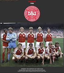 Про це повідомив директор тк футбол олександр денисов під час презентації телеканалу футбол 3. Euro 1984 Denmark Futbol