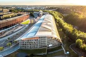 In february 2018, intesa sanpaolo announced their new business plan, which. L Italia E La Prima Destinazione Dei Finanziamenti Della Banca Dell Ue