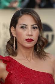 She was a member of the labyrinth theater company. Elizabeth Rodriguez Photos Photos 24th Annual Screen Actors Guild Awards Arrivals Elizabeth Rodriguez Screen Actors Guild Award Latina Women