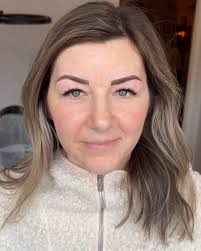 This style of Brow Tattoo is for you if, •you love the skin stain from a  brow tint but it never stays long enough, •you love a defined baseline &  tail to your brow and fill with makeup to eliminate ...