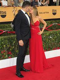 Die kleider werden den meisten prominenten ladys für einen abend gestellt. Sag Awards 2015 Die Schonsten Kleider Vom Roten Teppich