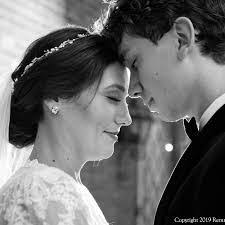 Sarah Spoon's Instagram, Twitter & Facebook