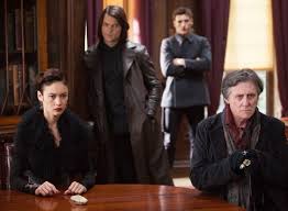 Режиссером голливудского фильма «академия вампиров» стал марк уотерс, известный российскому зрителю по работам «дрянные девчонки» и «чумовая пятница». Film Akademiya Vampirov 2014 Premera Kanal Pyatnica Syuzhet Danila Kozlovskij Video Anons