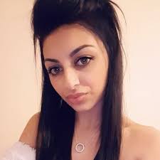 Danielle Birt (@DanielleBirt3)