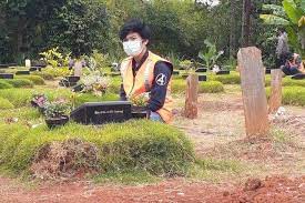 Anda akan menemui kehidupan yang damai dan tenang dengan menjadi orang yang mulia lahir bathin. Benarkah Arti Mimpi Ziarah Ke Kuburan Jadi Pertanda Baik Simak Penjelasannya