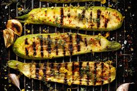 These large grills are fueled by a separate tank of propane or line of natural gas. Zucchini Grillen 3 Leckere Varianten Brigitte De