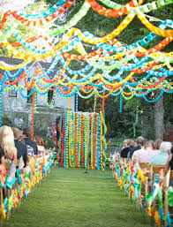 Get inspired by beautiful holiday photos and try to embody. 15 Ways To Make Use Classic Chain Link Garland