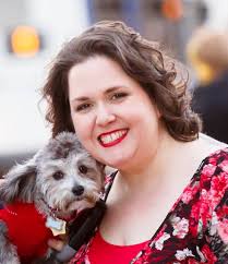 Holly Gray's Instagram, Twitter & Facebook