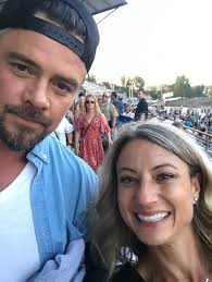 I've always had a thing for @joshduhamel 😍 I recently started watching the  series @ransomcanyonnetflix because he's in it and it reminded me of the  time we snapped a pic together. 😅