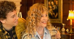 Алла борисовна пугачева — живая легенда российской эстрады, народная артистка ссср, композитор, телеведущая. Vsegda Stilnaya Alla Pugacheva Pozirovala S Maksimom Galkinym Novosti Russkogo Radio Moskva 105 7