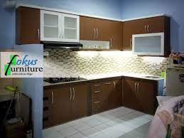 Berikut adalah beberapa model kitchen set minimalis tahun 2021 yang dapat dijadikan referensi bagi rumah atau apartemen kesayangan milik kalian. Kitchen Set Model Letter L Di Pasar Manggis Furniture Kitchen Set Minimalis Lemari Pakaian Jakarta Harga Murah Permeter