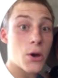 robert (@tellmsomething)