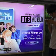 Seleccionan a la que encaje más en cualquiera de los roles propios de un grupo musical y, seguidamente, abren el armario para elegir la ropa más perfecta. How The Mobile Game Bts World Escalates K Pop S Parasocial Relationships The Verge