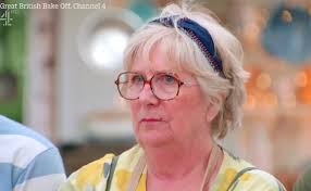 Furious Bake Off fans insist wrong contestant was sent home