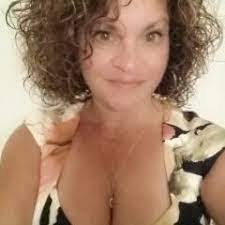 Ada Padua's Instagram, Twitter & Facebook